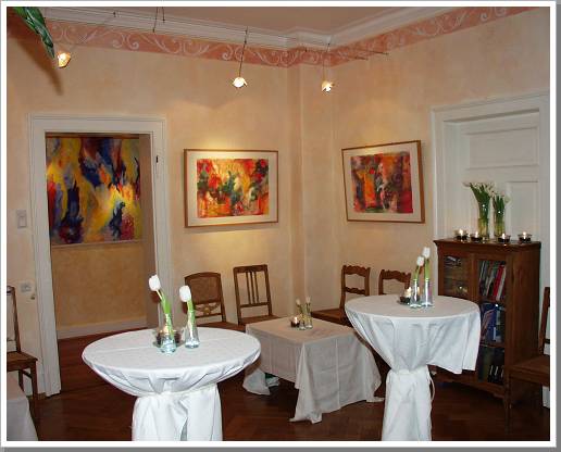 0015_a015  wohnzimmer mit borduere hoch.jpg